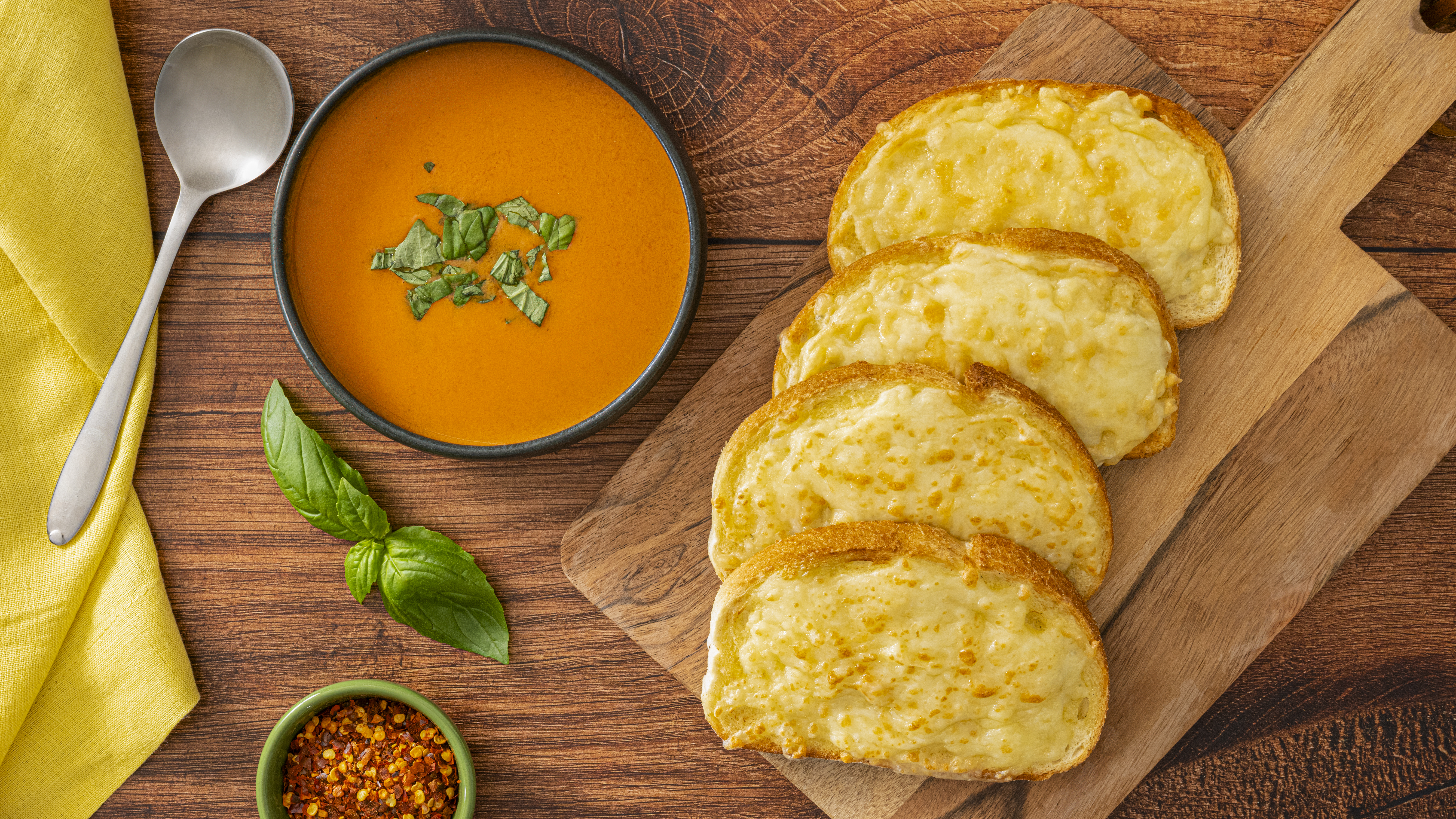 15-Minute Tomato Soup with Garlic Cheese Toast Recipe