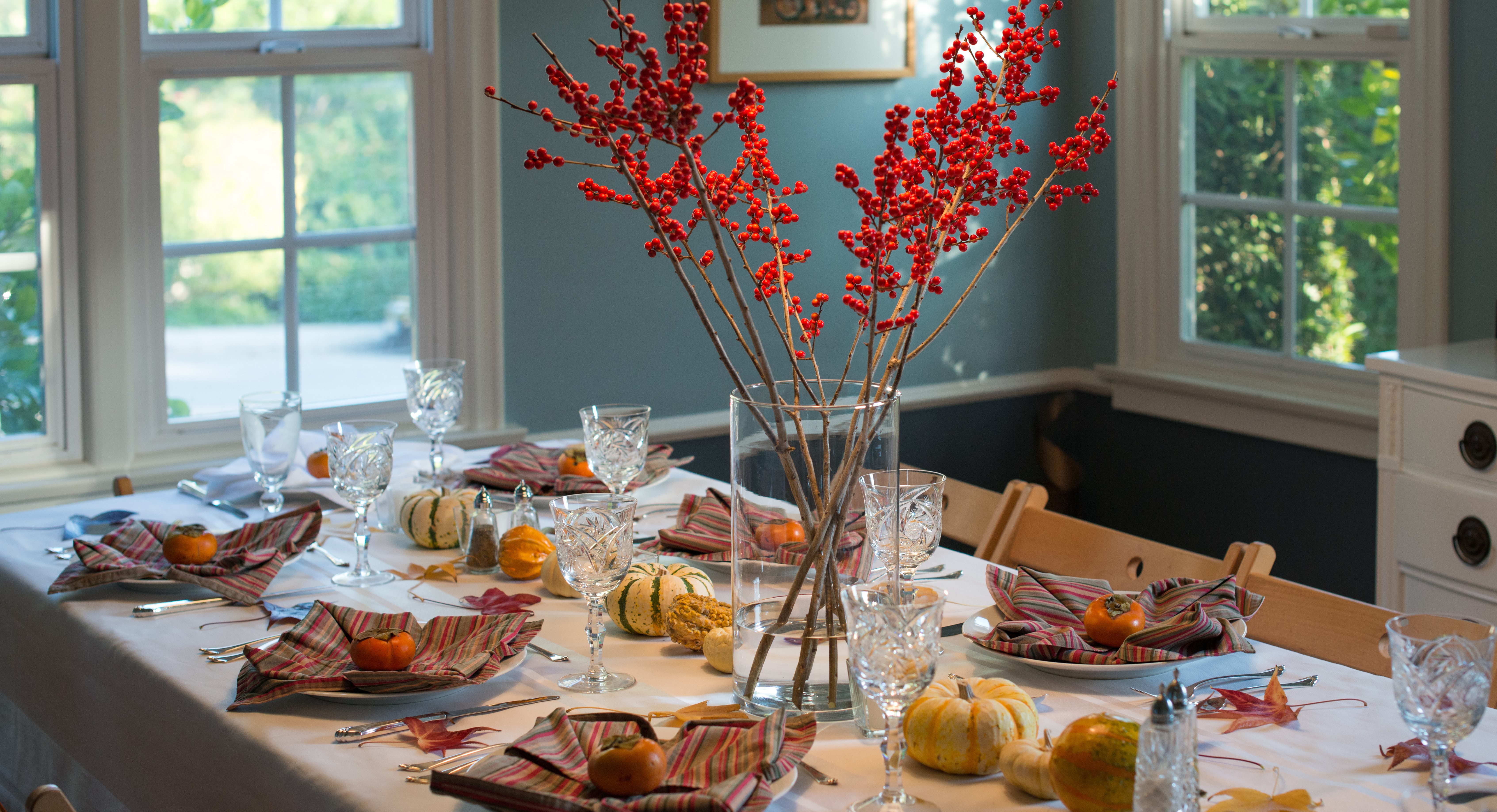 Thanksgiving Harvest Table with Outdoor Decorations